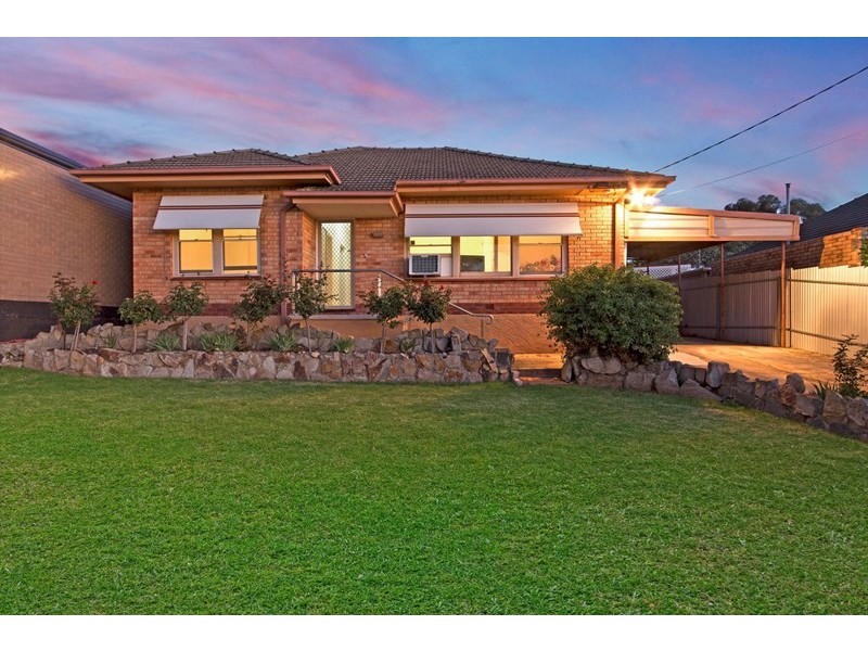 34 Amber Avenue, Clearview SA 5085