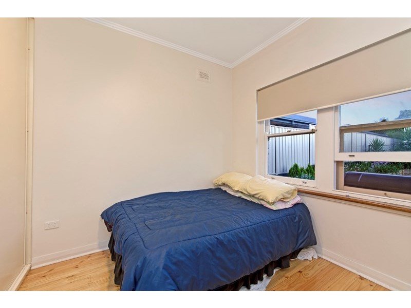 34 Amber Avenue, Clearview SA 5085