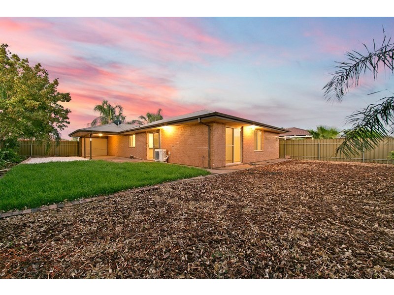 15 Lafitte Way, Andrews Farm SA 5114