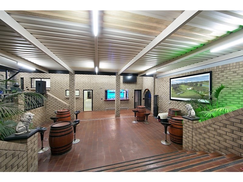 32 Kara Crescent, Gulfview Heights SA 5096