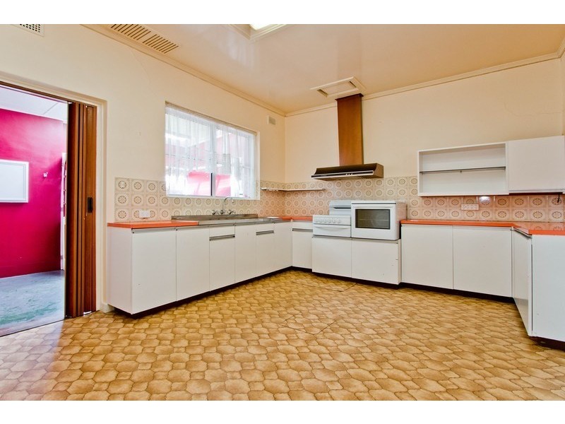 7 Ayredale Avenue, Clearview SA 5085