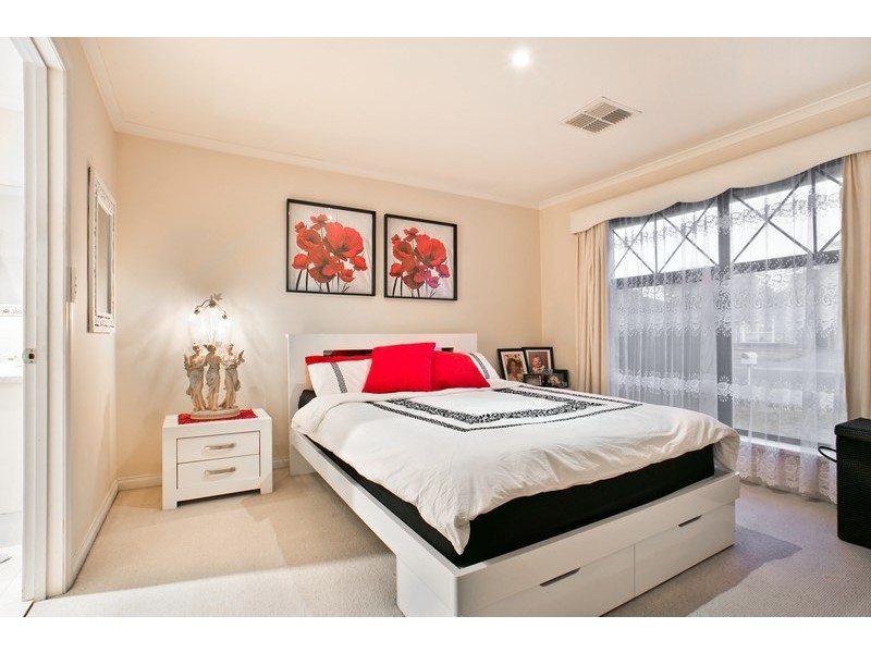 4 Gray Street, Hillcrest SA 5086