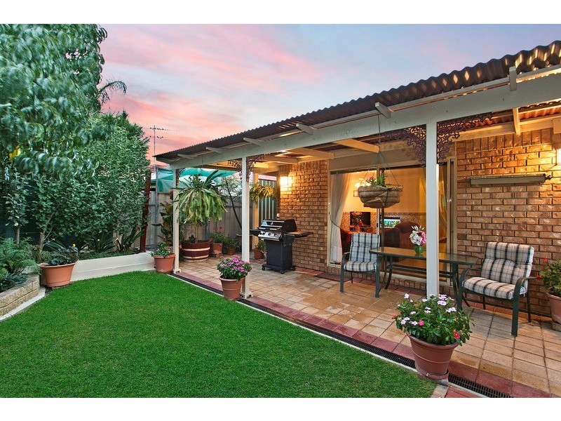 18 Bristol Terrace, Oakden SA 5086