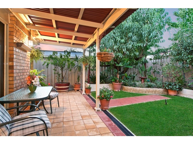 18 Bristol Terrace, Oakden SA 5086