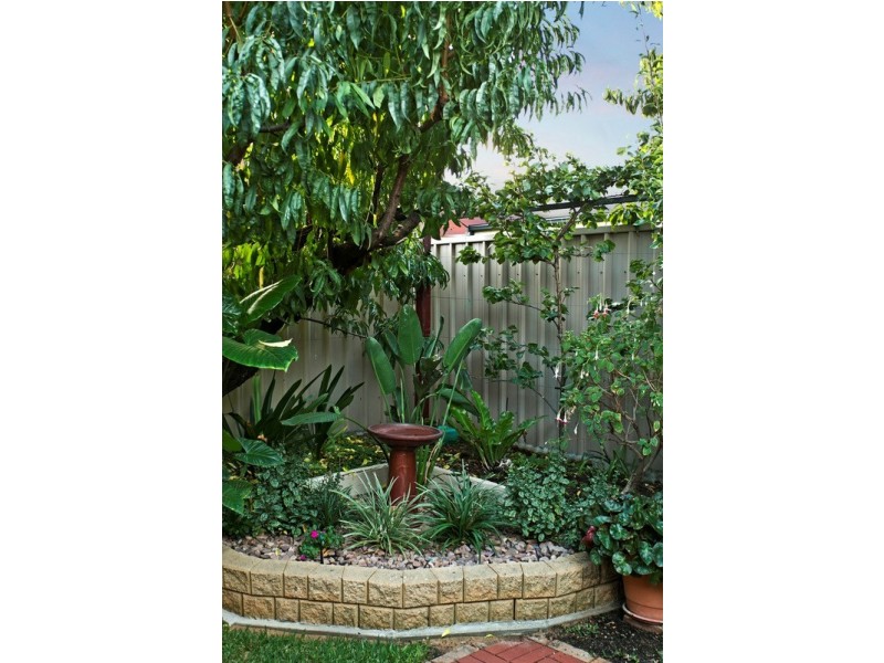 18 Bristol Terrace, Oakden SA 5086