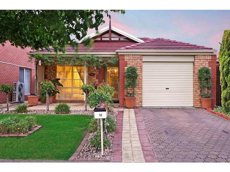 18 Bristol Terrace, Oakden SA 5086