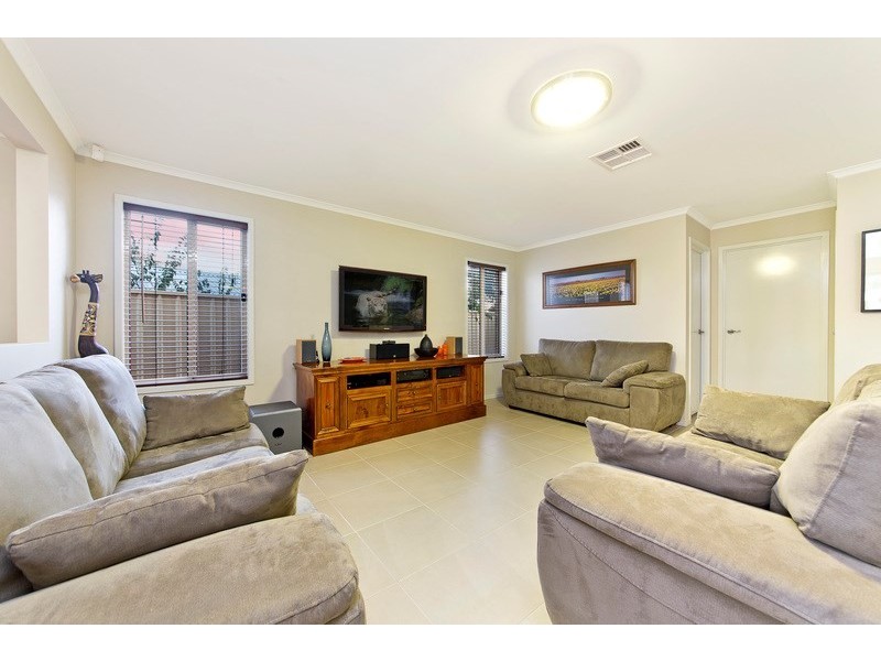 112 Nelson Road, Valley View SA 5093