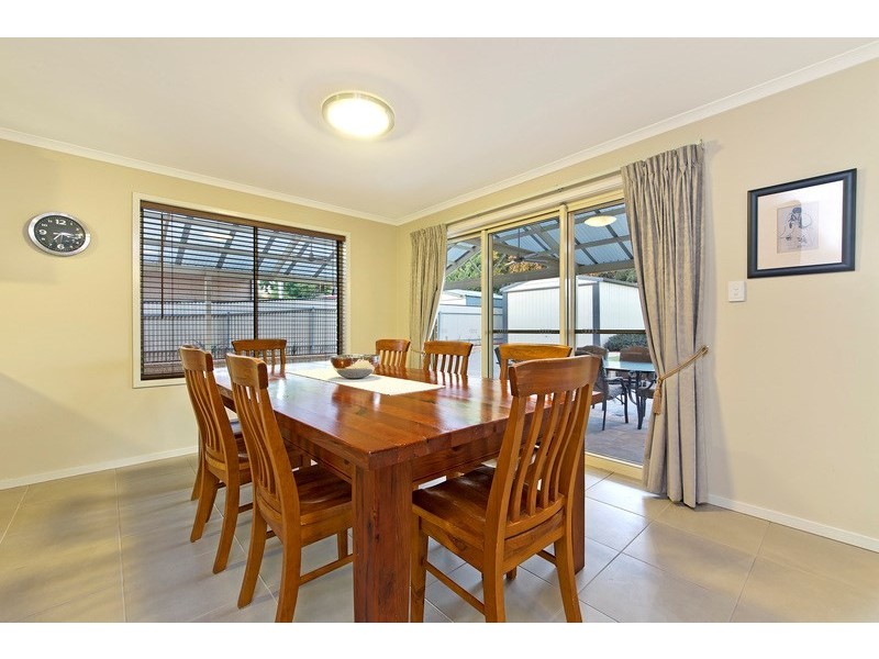 112 Nelson Road, Valley View SA 5093