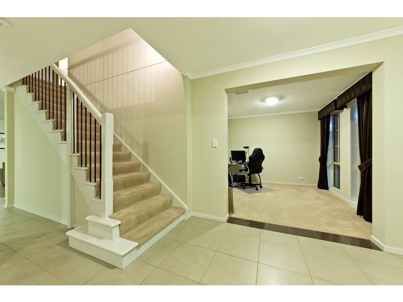 112 Nelson Road, Valley View SA 5093