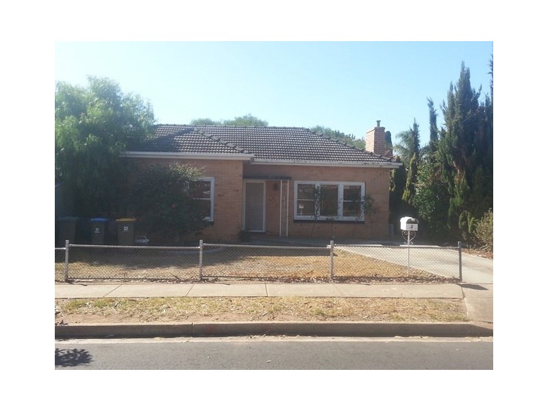 4 Walton Avenue, Clearview SA 5085