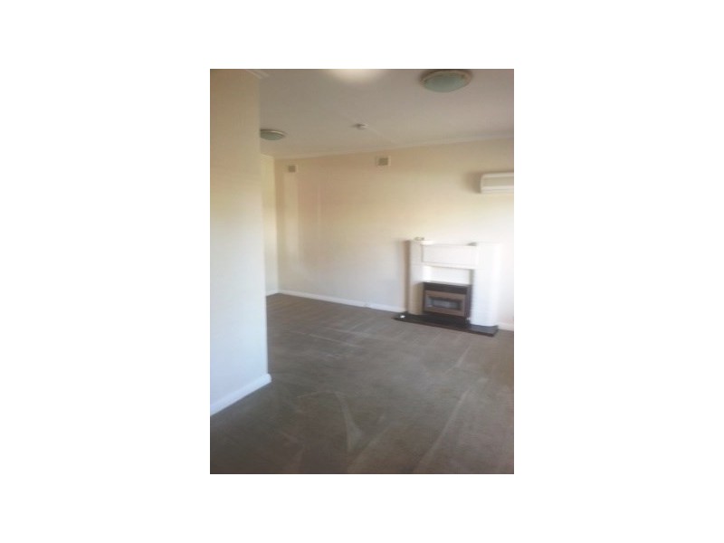 4 Walton Avenue, Clearview SA 5085