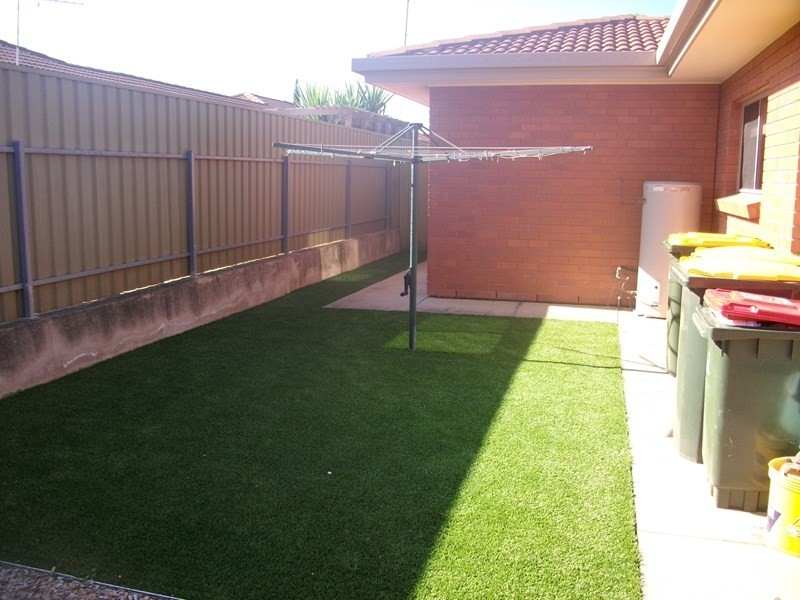 8/272 WHITES Road, Paralowie SA 5108