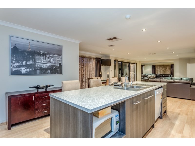 4 Golden Circuit, Parafield Gardens SA 5107