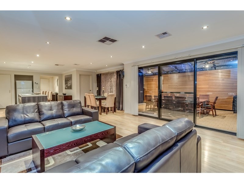 4 Golden Circuit, Parafield Gardens SA 5107