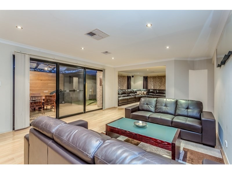4 Golden Circuit, Parafield Gardens SA 5107