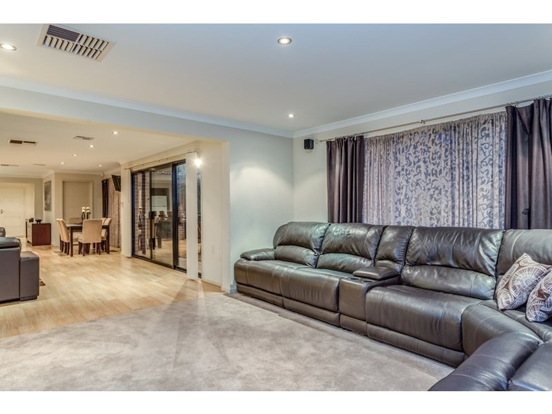 4 Golden Circuit, Parafield Gardens SA 5107