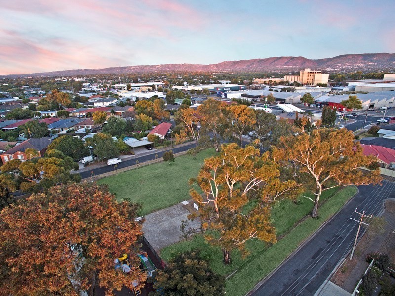 8 Burdekin Avenue, Hillcrest SA 5086