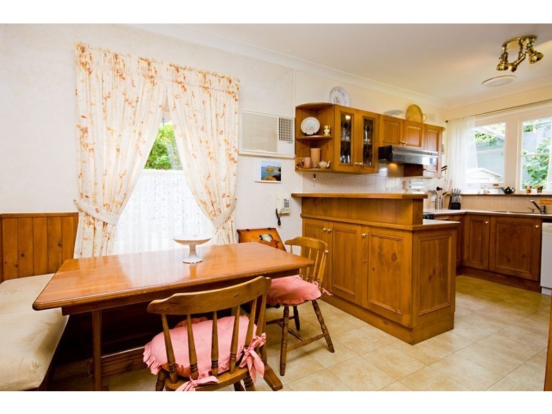 16 Serkirk Avenue, Clearview SA 5085