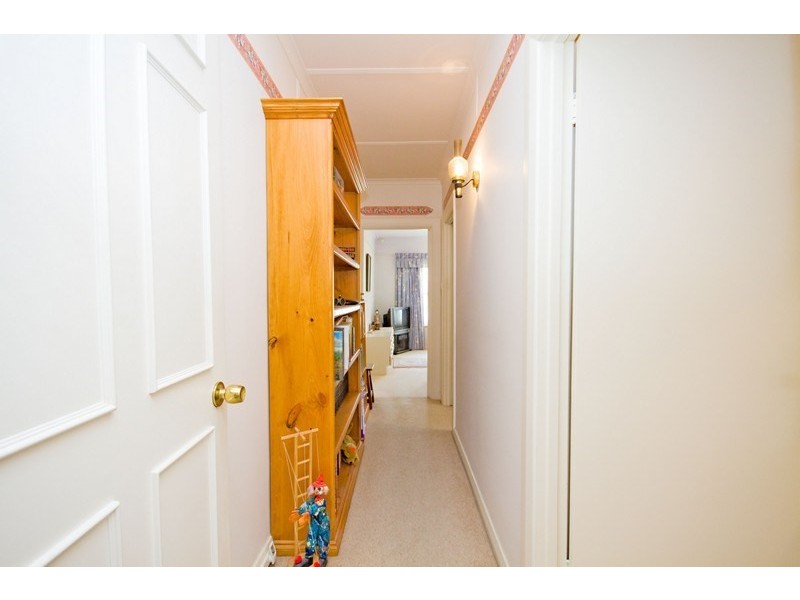 16 Serkirk Avenue, Clearview SA 5085