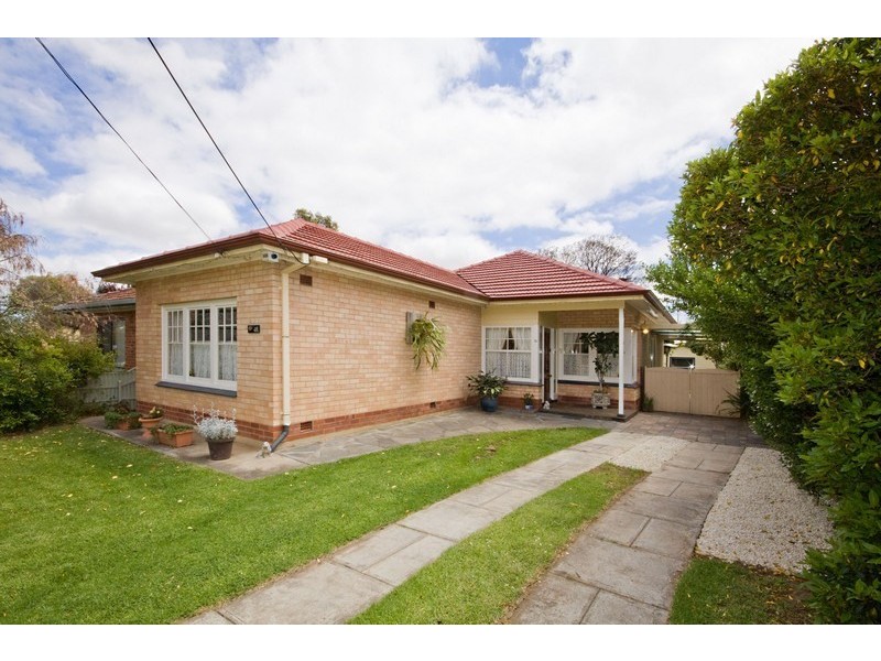 16 Serkirk Avenue, Clearview SA 5085
