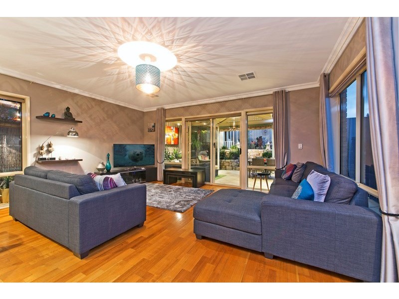 5 Mirage Court, Greenwith SA 5125