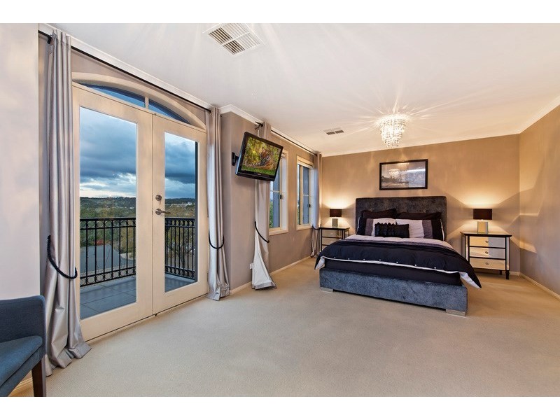 5 Mirage Court, Greenwith SA 5125