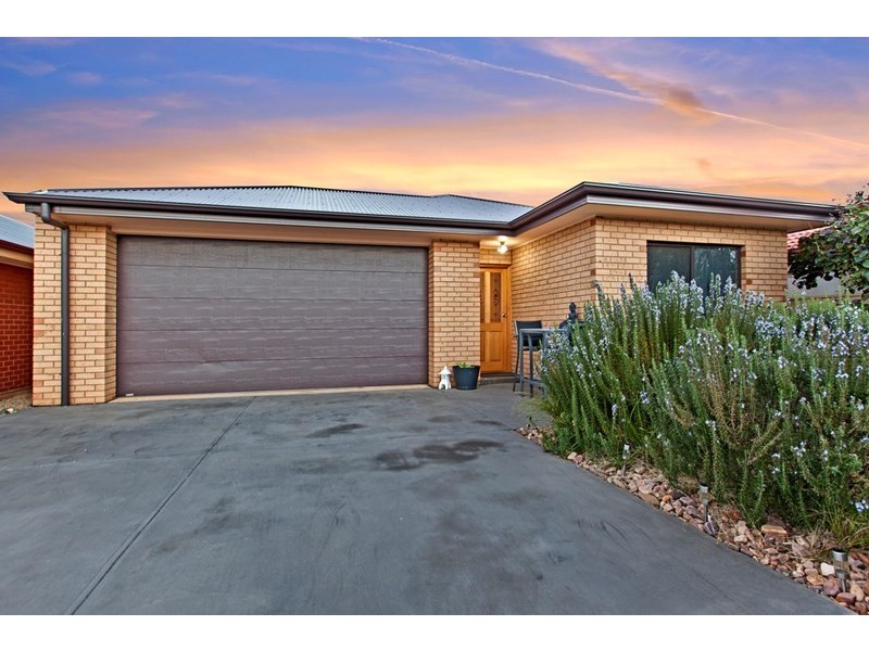 10 Maple Leaf Court, Munno Para West SA 5115