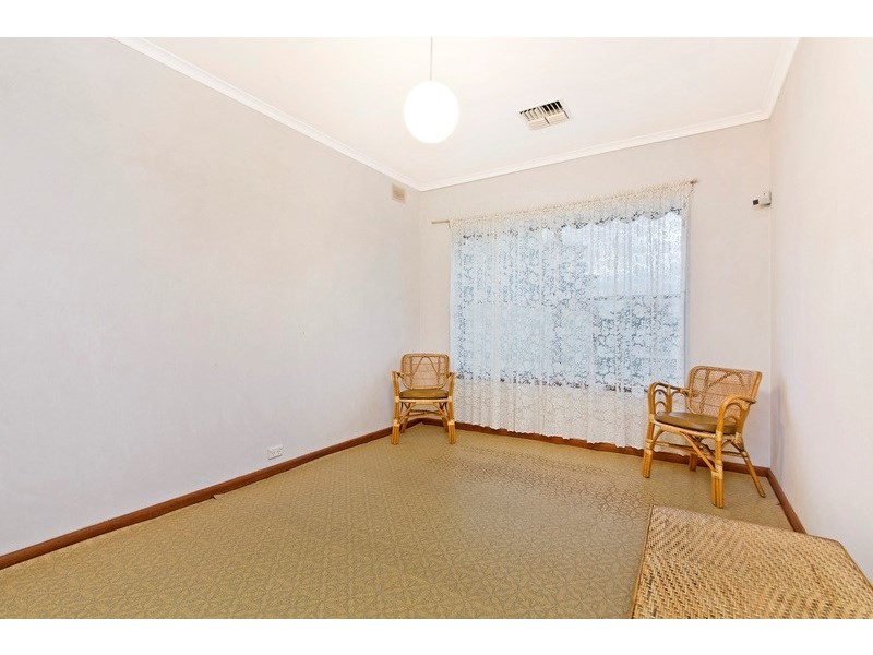 27 Collingrove Avenue, Broadview SA 5083