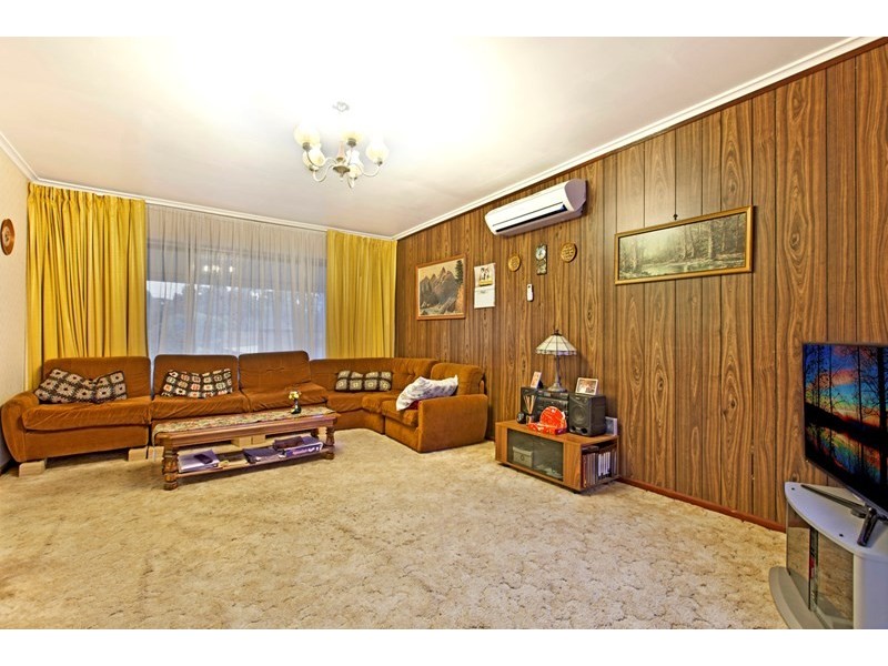 25 Audrey Crescent, Valley View SA 5093