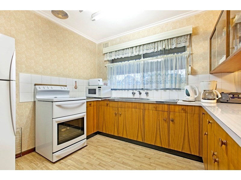 25 Audrey Crescent, Valley View SA 5093
