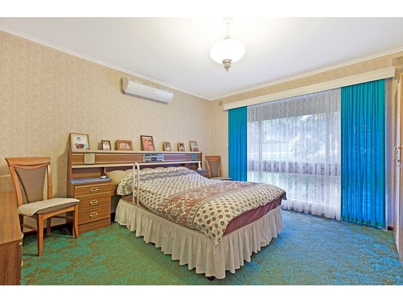 25 Audrey Crescent, Valley View SA 5093