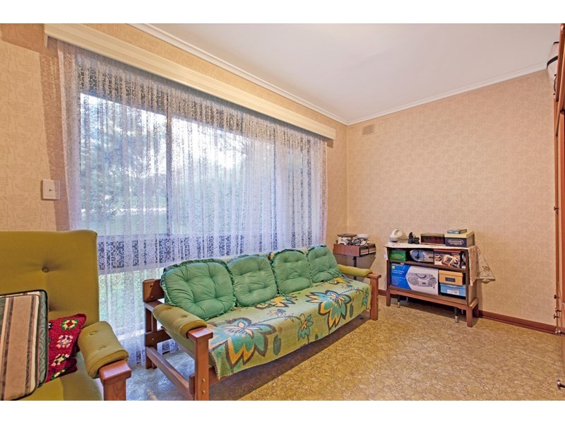 25 Audrey Crescent, Valley View SA 5093