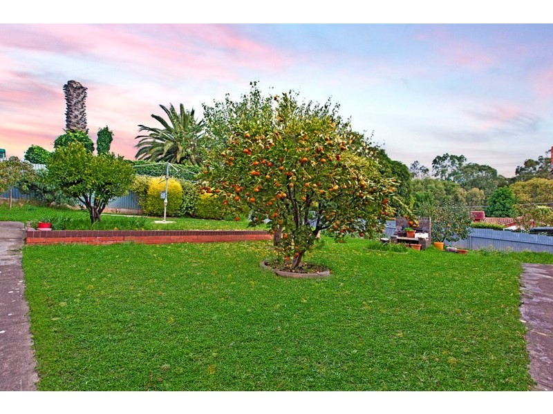 25 Audrey Crescent, Valley View SA 5093