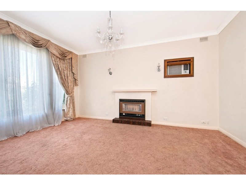 10 Branson Avenue, Clearview SA 5085