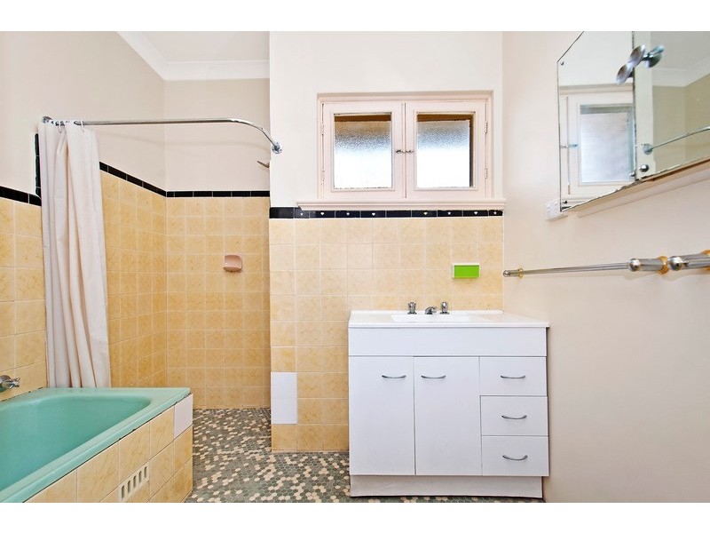 10 Branson Avenue, Clearview SA 5085