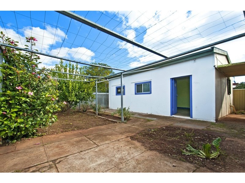 10 Branson Avenue, Clearview SA 5085