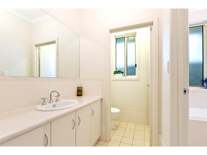 4B Melrose Avenue, Clearview SA 5085