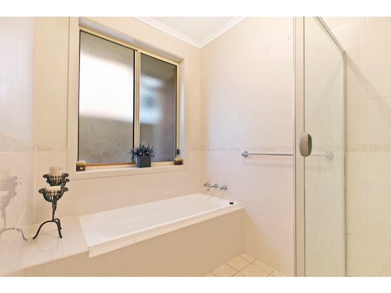 4B Melrose Avenue, Clearview SA 5085