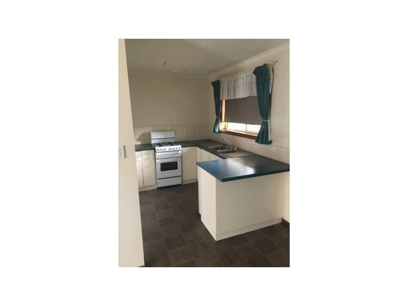 1 Nicholas Avenue, Salisbury Heights SA 5109