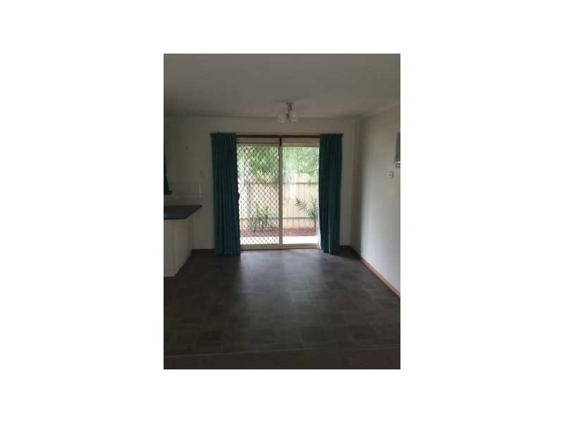 1 Nicholas Avenue, Salisbury Heights SA 5109