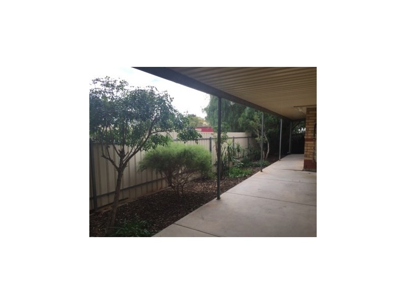 1 Nicholas Avenue, Salisbury Heights SA 5109