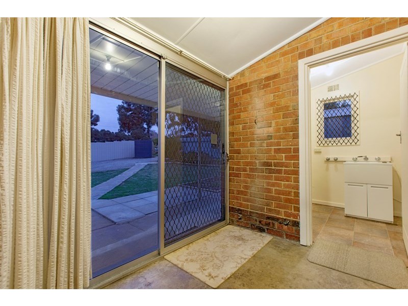 12 Kensington Crescent, Enfield SA 5085