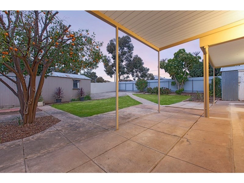 12 Kensington Crescent, Enfield SA 5085