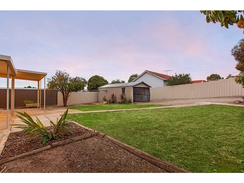 12 Kensington Crescent, Enfield SA 5085