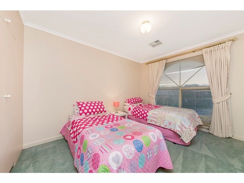 2 Hyde Street, Oakden SA 5086