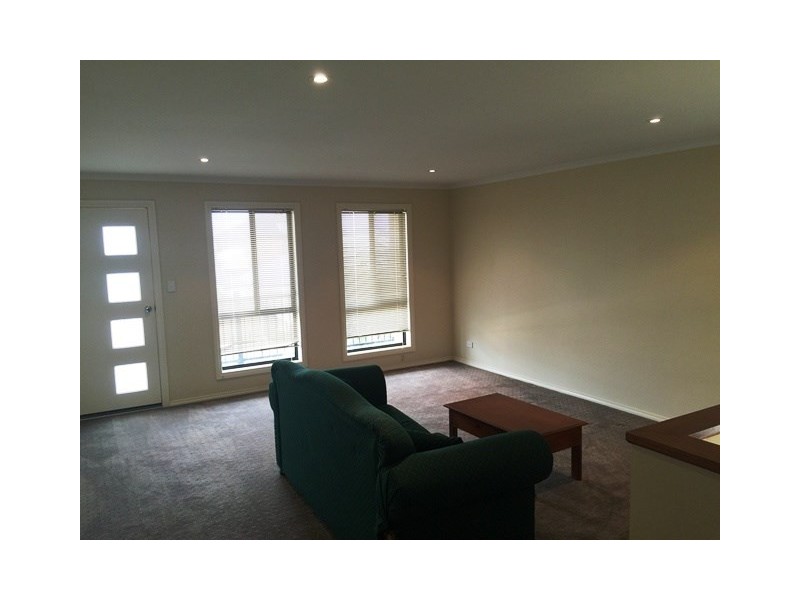 40 Hindmarsh Circuit, Mawson Lakes SA 5095