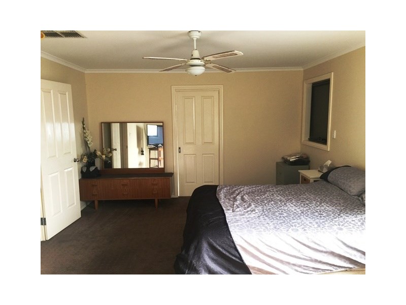 40 Hindmarsh Circuit, Mawson Lakes SA 5095