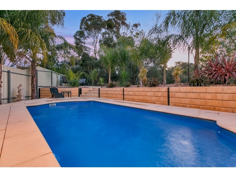 4 Lincoln Road, Paradise SA 5075