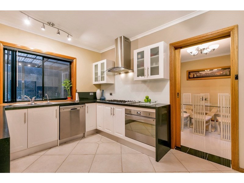 4 Lincoln Road, Paradise SA 5075