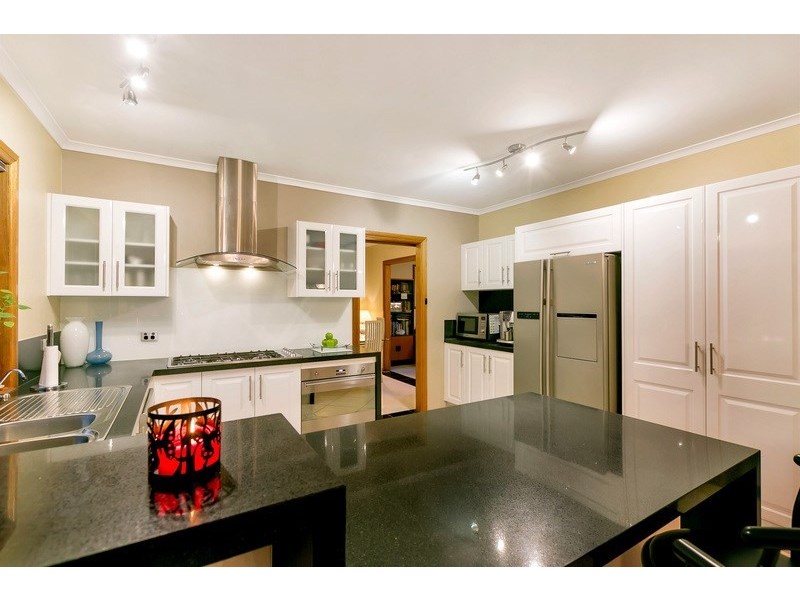 4 Lincoln Road, Paradise SA 5075